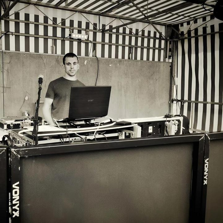 Animateur DJ pour des évènements privé Seine-Maritime